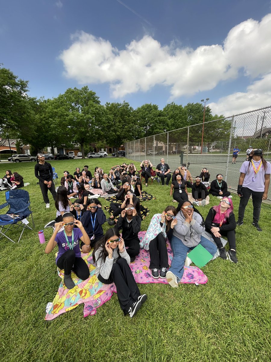 MsSwannyReads's tweet photo. Not gonna lie y’all, I was anxious to watch the eclipse with students, but it was the absolute BEST experience. So thankful to witness such a rare event with such amazing girls!! @SolarSTEAMGirls https://t.co/vMLw1tuWkz
