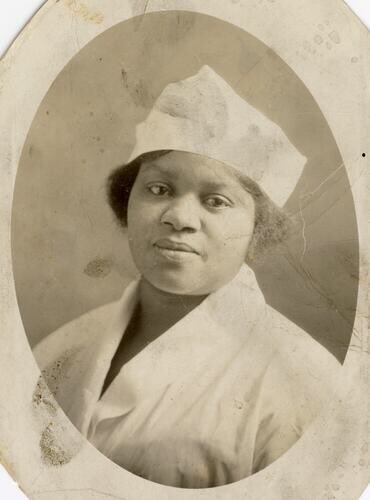 Day 8 Pgh Black Women’s History Month Racism kept many Black female nurses out of the WWI front. In the midst of the war the US was hit by an influenza pandemic & thankfully African American nurses stepped up to serve 1/