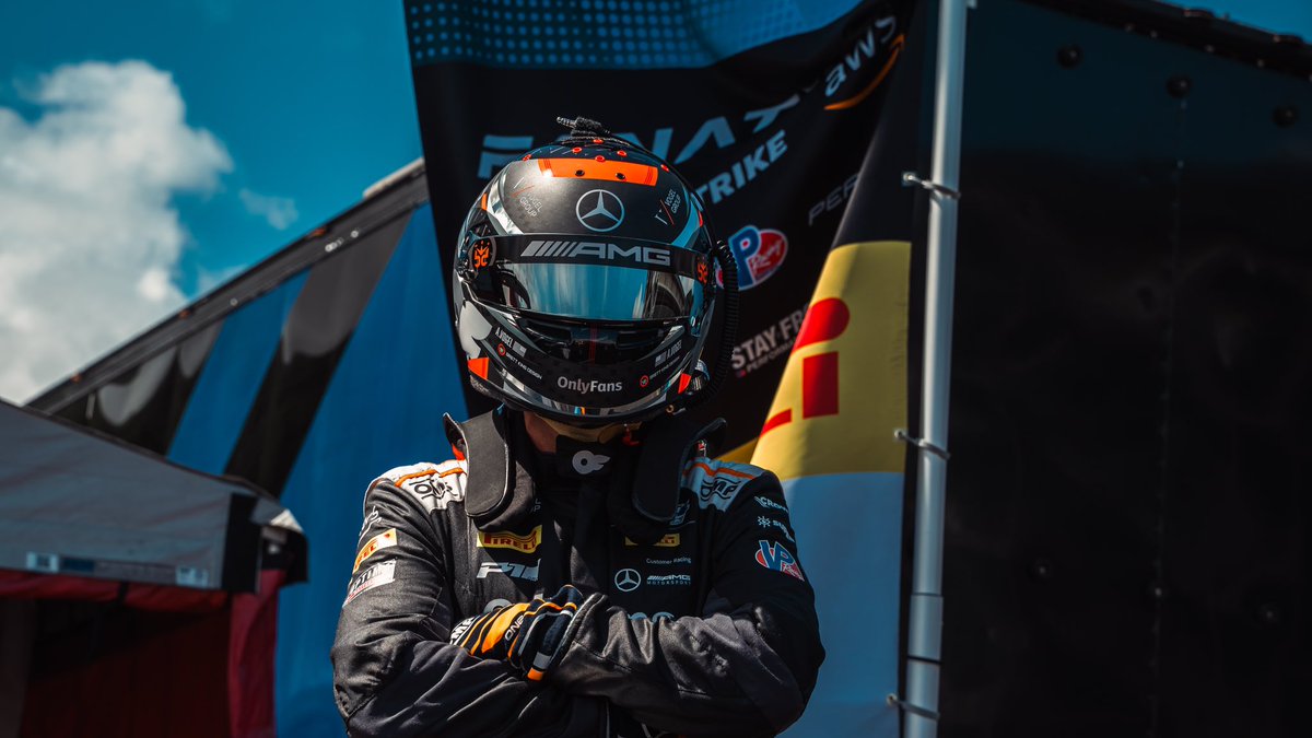P1Groupe's tweet photo. California knows how to party 😎🤘🖤4️⃣3️⃣🏎️💨
🤝 @onlyfans @watchOFTV
🛞 @43vogel @mbellracing
🔧 @RENNtechInc
🏆 @GT4America
#onlyfans #onlyfansracing #motorsports #rennteched #renntech #amg #amgcustomerracing #gtsonoma #p1groupe https://t.co/Ddy1HXowvu