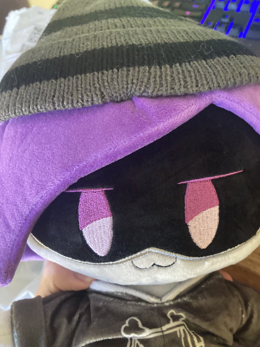 Expiredapplesus's tweet image. Finally Uzi is here and the collection is complete &amp;gt;:D

#Murderdrones #Murderdronesplush #Uzi #Uziplush