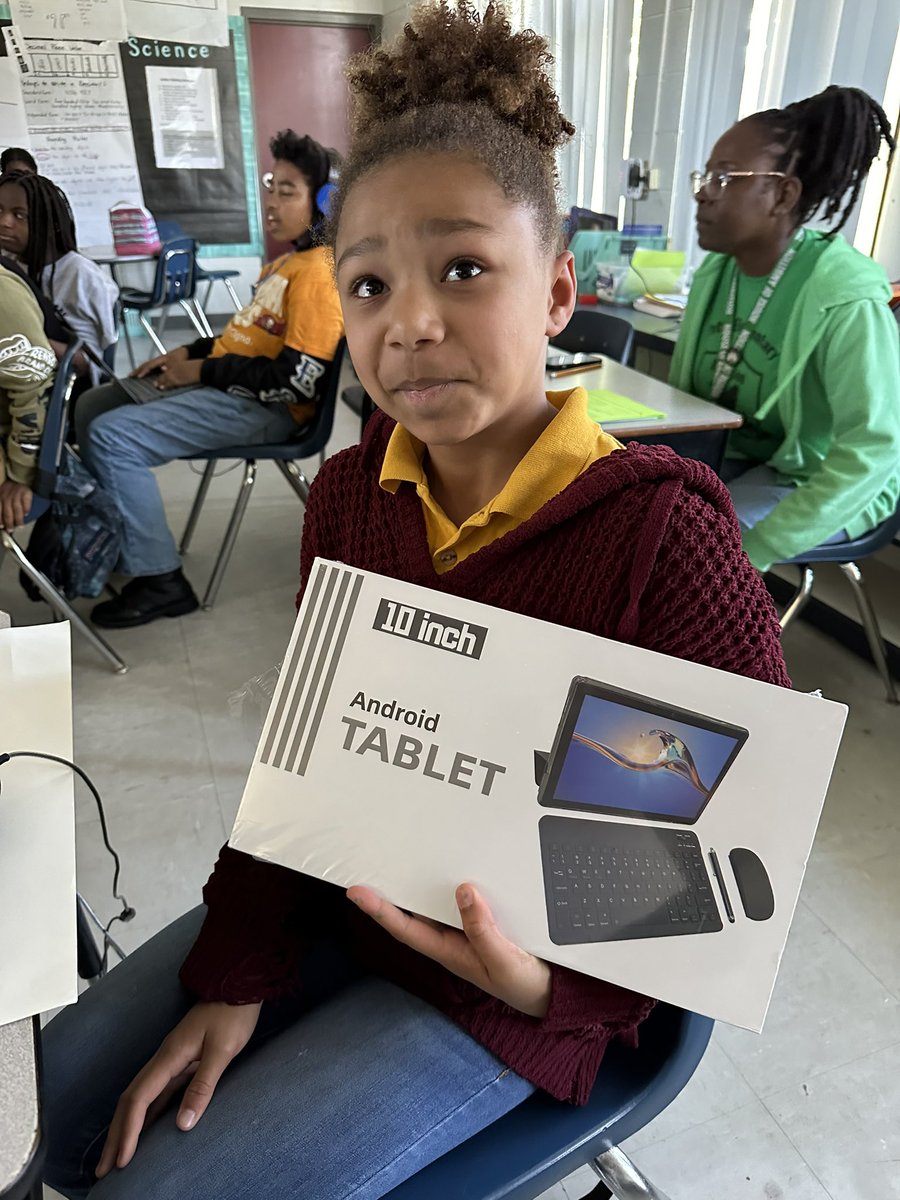 Congratulations to our 5th grader Aaliyah who was our school wide top reader in the MyOn Spring Break Reading Challenge. She received a new tablet from MyOn for her efforts!