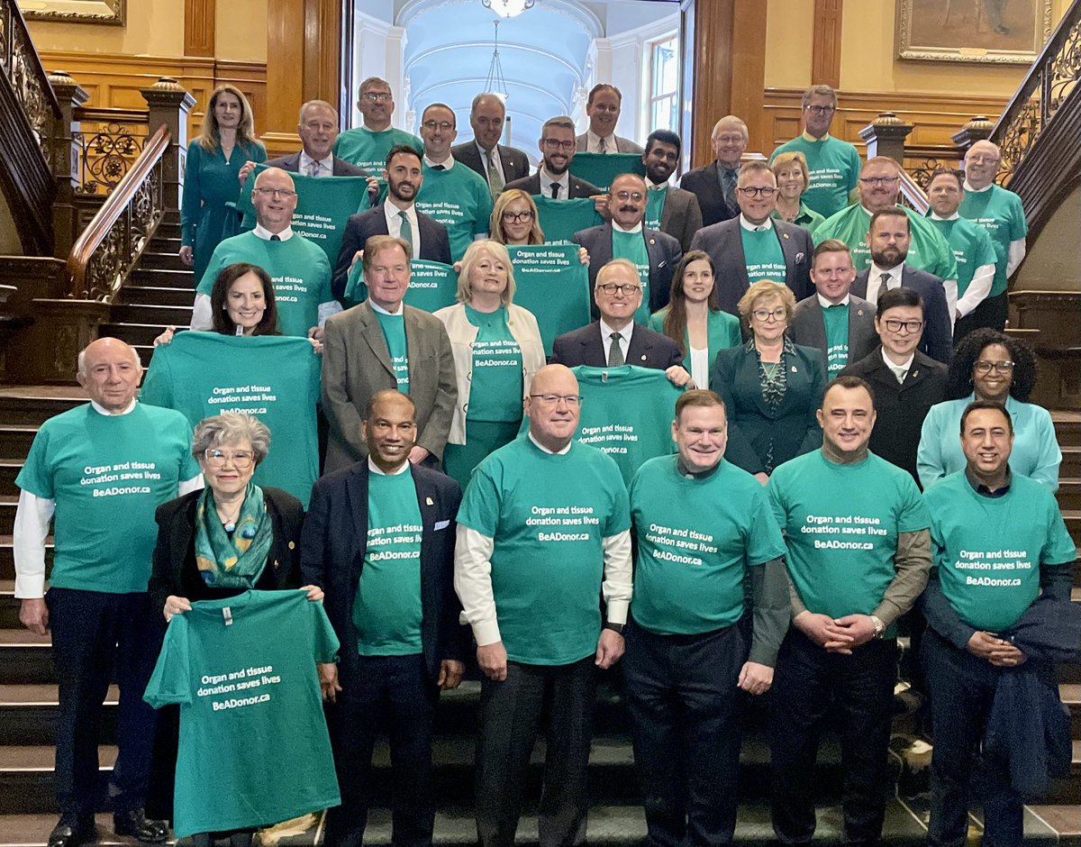 Today at Queen's Park, I stood alongside my colleagues to promote organ & tissue donation — a critical act that saves lives in #Ontario.  We wore green in remembrance of the #HumboldtBroncos tragedy, appreciating that organ donation saved the lives of 13 young Canadians.

#OnPoli