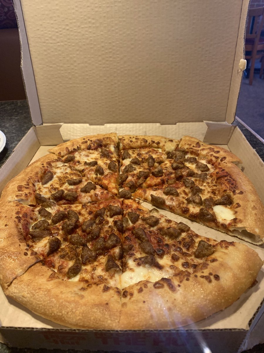 BaneGroypr's tweet image. Imagine eating this good.

#PizzaPower