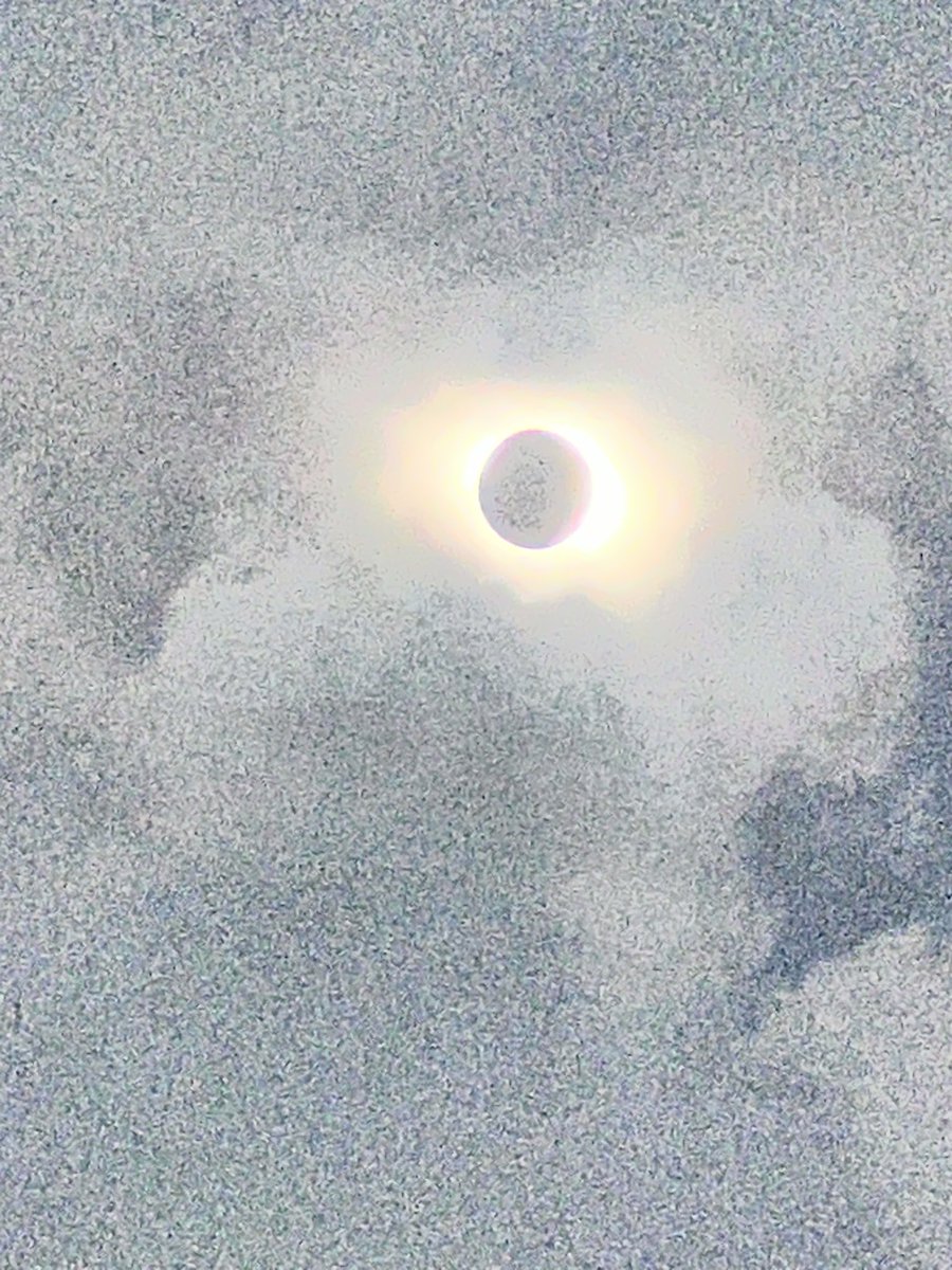 Enjoying the Eclipse <a href="/LDBellHS/">L D Bell HS</a> @MLawtonBellHS <a href="/RandyBelcherBHS/">Randy D Belcher</a>