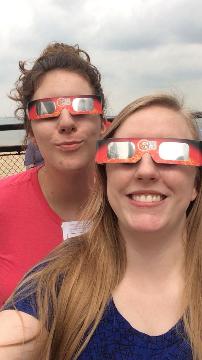 GraceCBellinger's tweet image. Stepping out of lab @NUPTHMS to view the solar eclipse towards the end of my first year as a PhD student (August 2017) ➡️ Stepping out of lab @RehabHopkins to view the solar eclipse towards the end of my first year as a postdoc (April 2024).