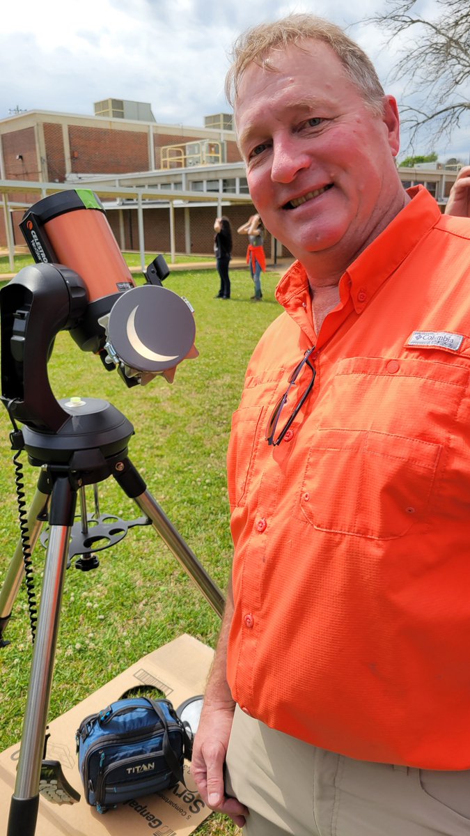 Mike Poe tweet media