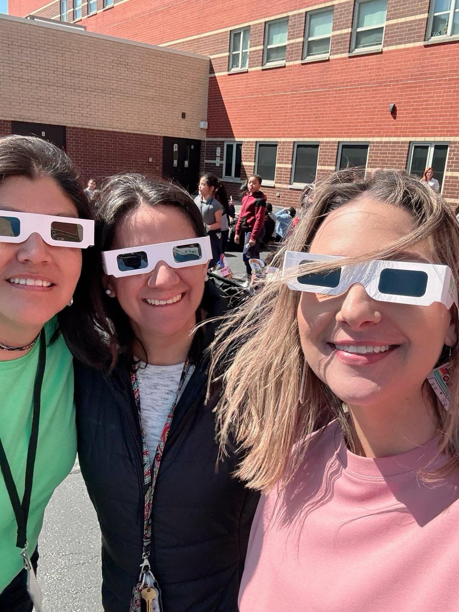 The best coworkers!  <a href="/MACang01/">Angela Garcia ( Caravetta)</a> <a href="/D99Cicero/">Cicero District 99</a>