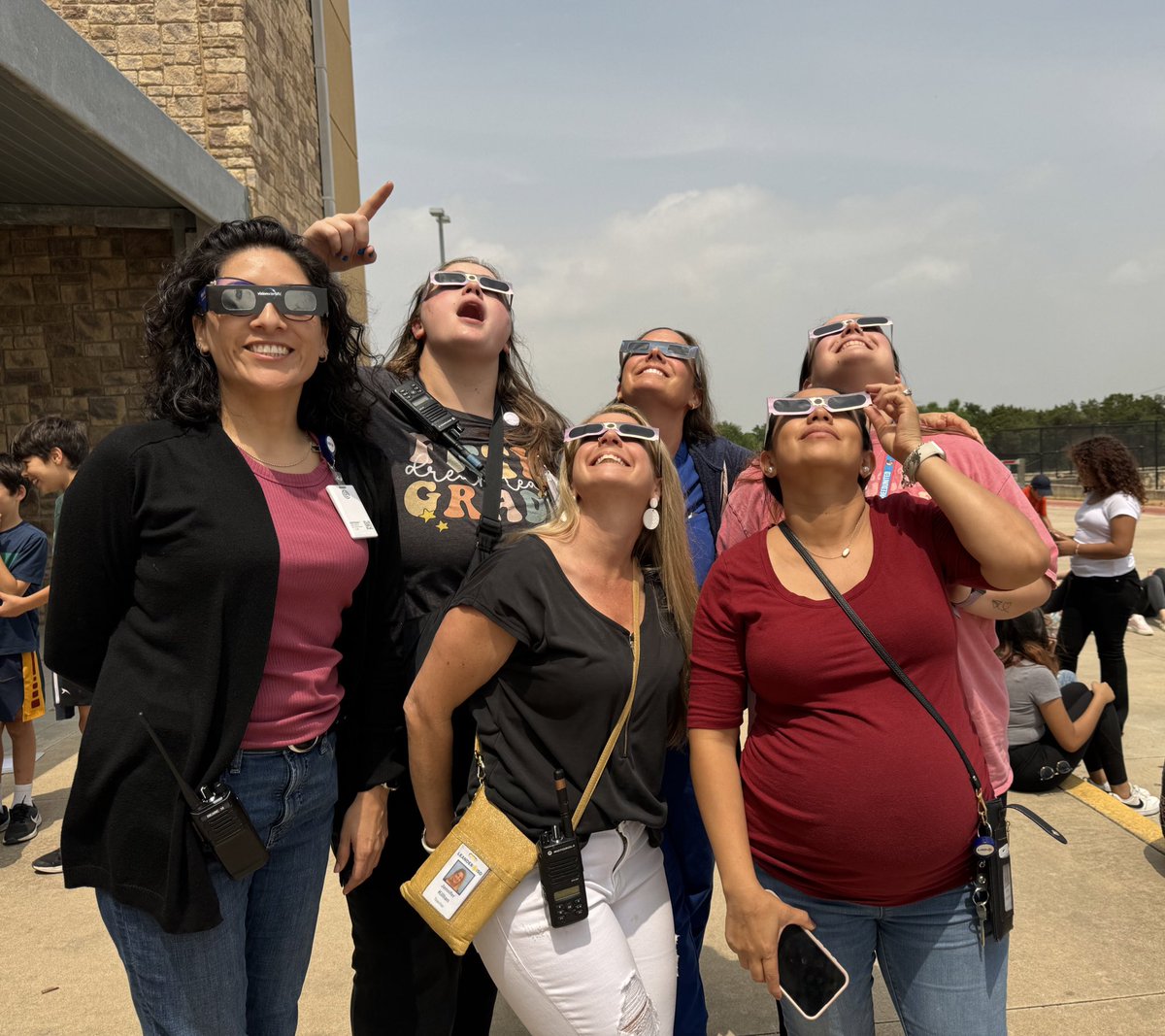 megan_pehl's tweet image. What a memorable Monday 😍 #Eclipse2024 #LeadReed #flearning #5thGrade