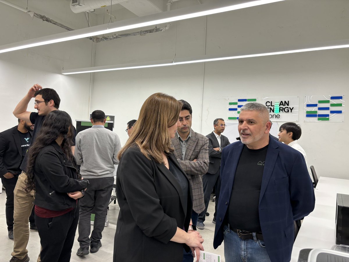 Thank you to @tmuCUE for giving me a tour today! It was great to learn all about the exciting innovations at work to help build a more climate resilient future for Toronto.