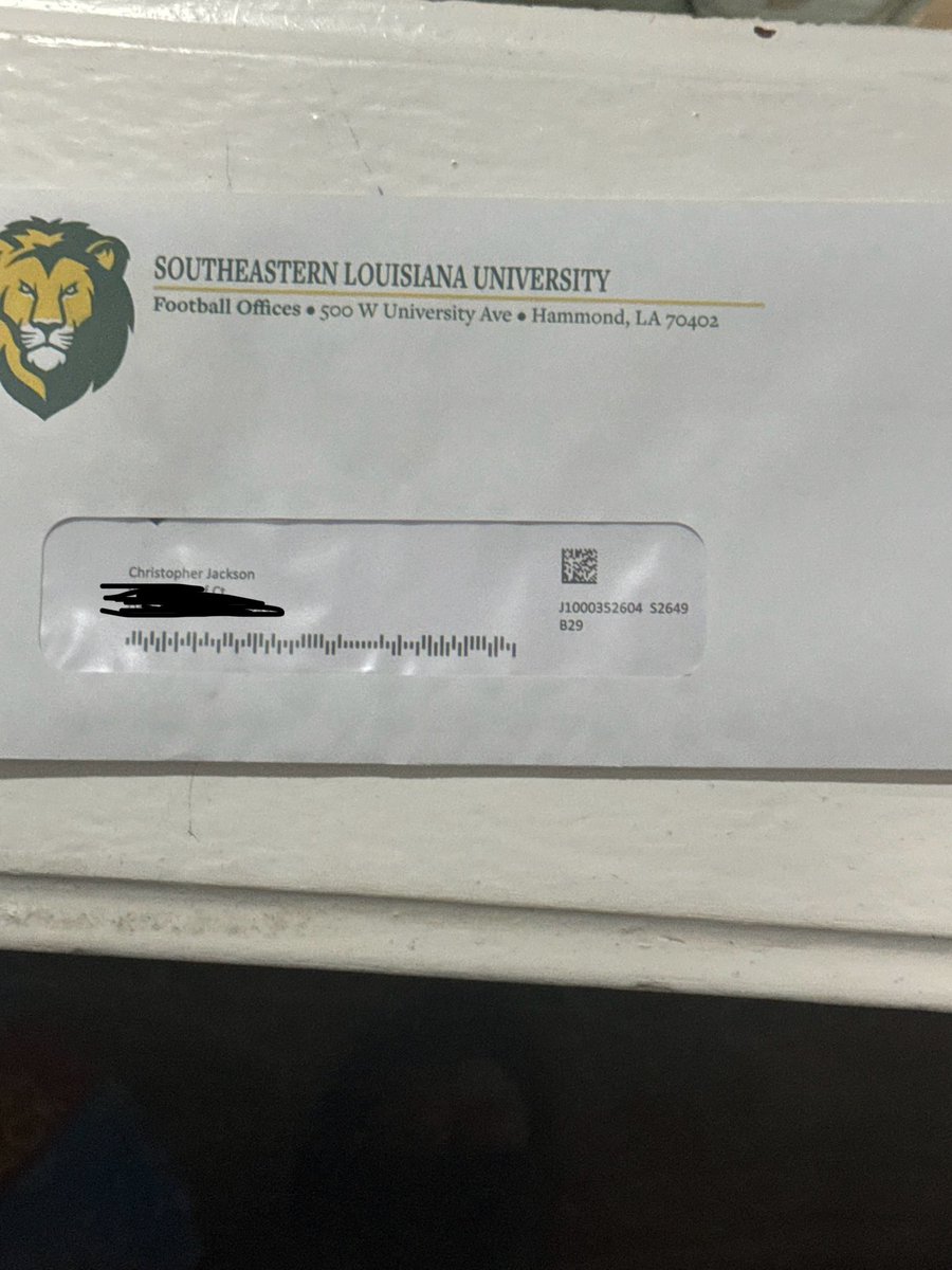 Very thankful and blessed to receive a camp invite from @RossJynx and @LionUpFootball ready to work june 11th‼️🙏🏽 @CoachSamuels11 @CoachShelton10 @CoachXBrown @LGEEZY1999 @Bdrumm_Rivals @TXTopTalent @PrepRedzoneTX @WRHitList