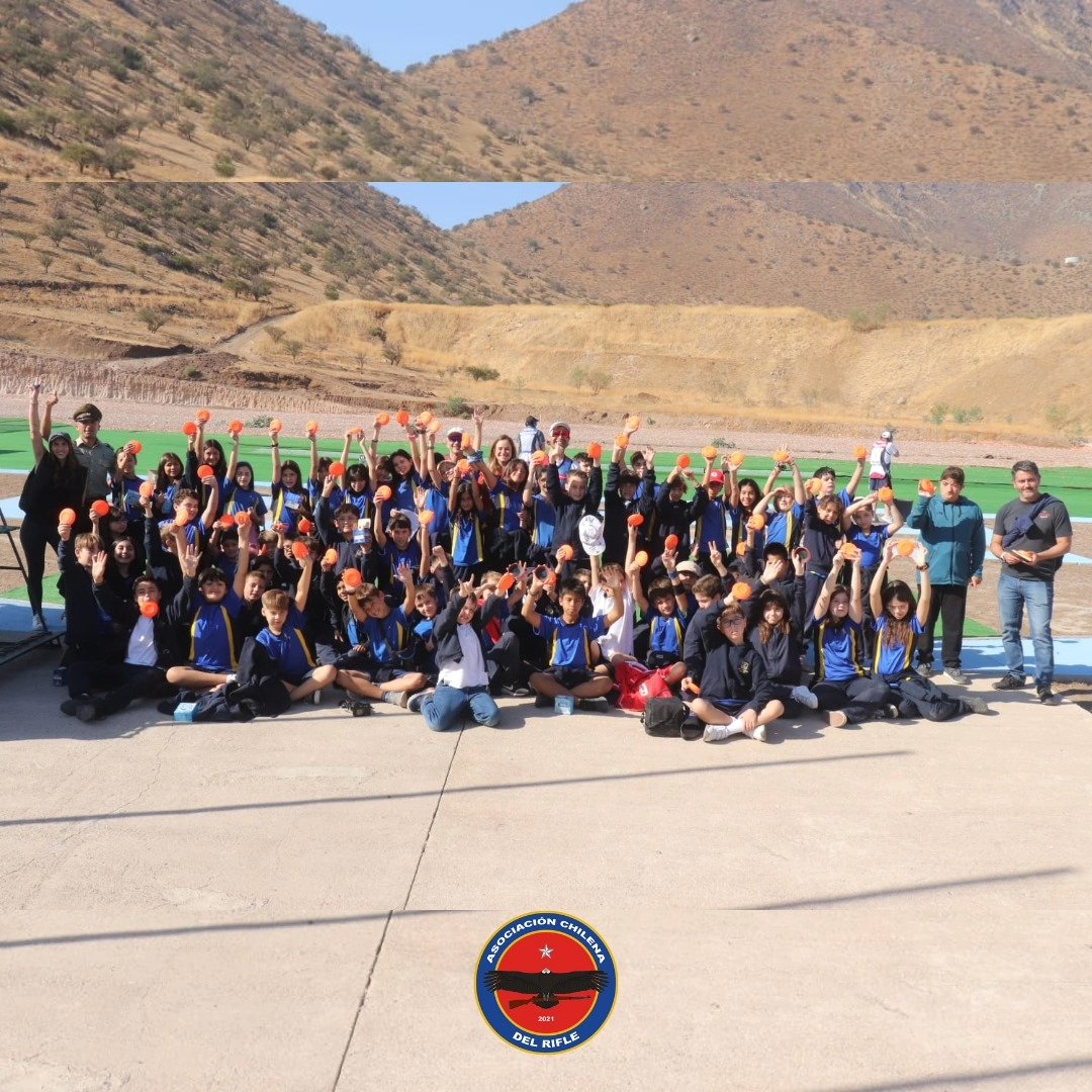 AcdrChile's tweet photo. ¡Celebramos el Día del Deporte con entusiasmo y aprendizaje! 🎯

Nuestra directora, @JosefaSoberon, fue parte del evento en el polígono de Lo Aguirre, organizado por CODEFEN. Más de 190 niños se unieron para explorar disciplinas como Trap, Tiro Skeet y Tiro al Blanco, enriqueciéndose con la experiencia de diversos deportistas ❤️🎯

Fue una jornada enriquecedora donde las futuras generaciones se inspiraron para adentrarse en estos emocionantes deportes. Agradecemos a CODEFEN por esta oportunidad y a todos los participantes, deportistas y voluntarios por su entusiasmo y dedicación.

¡Sigamos promoviendo el deporte y el aprendizaje juntos!

#DíaDelDeporte #TiroDeportivo #Aprendizaje #ACDRINFORMA #Motivación 🏹🎉