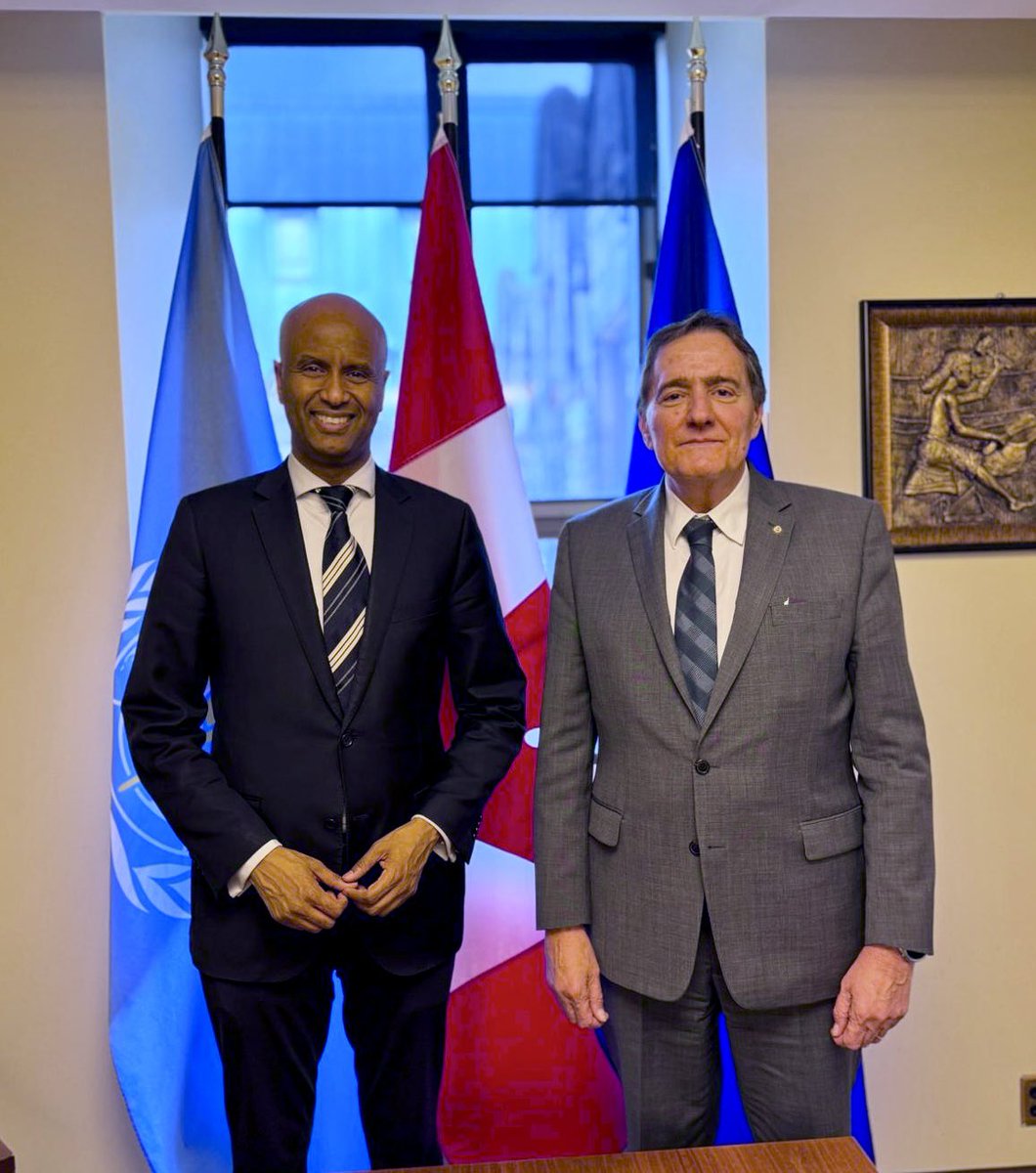 Valuable dialogue today with International Development Minister Ahmed Hussen @CanadaDev and @JTollandCAN on navigating the #PostCOVID landscape. Collaboration is key as we shape a more inclusive future. #Equality