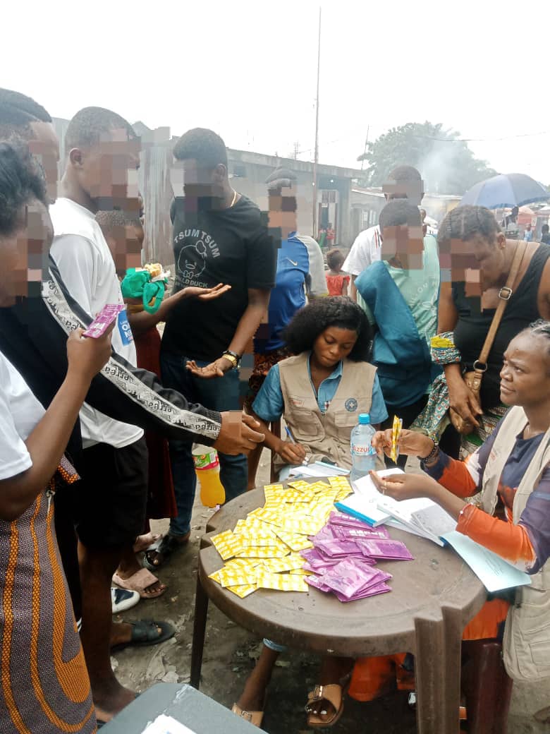 afiamama's tweet photo. Projet Nos Corps Nos Droits 

Une sensibilisation spéciale sur les méthodes contraceptives et les IST/VIH s'est tenue dans la Zone de santé de Kingabwa. 
Les deux aires de santé, Mayamba et Nzadi, ont été impliquées. 
#Santé #Prévention #Kingabwa #Contraception #IST #VIH #Oreal https://t.co/r3sjdRkIJY