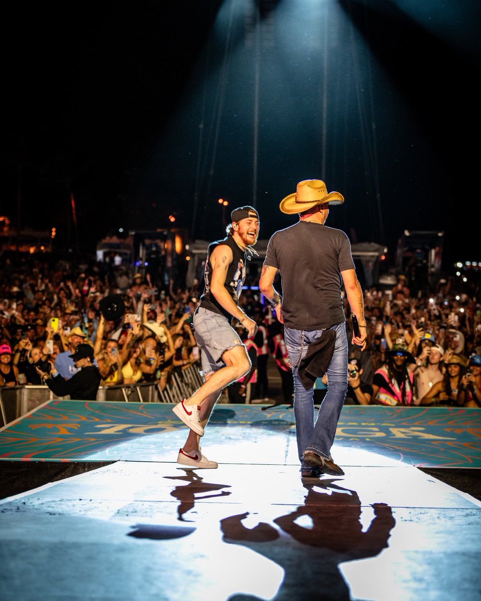 Jason_Aldean tweet picture