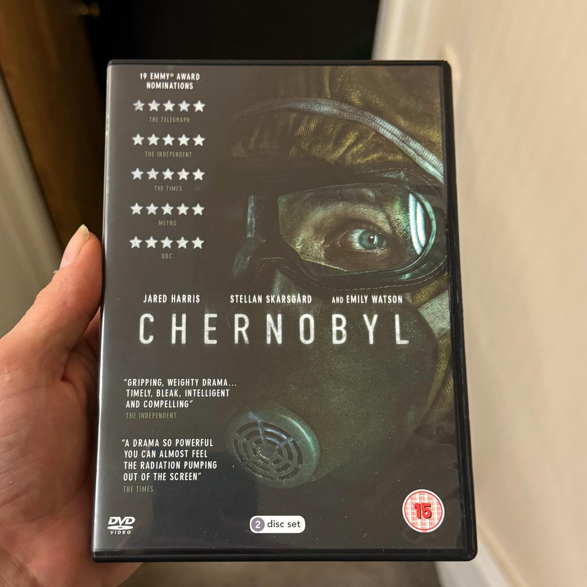 Nighty night, kiddies. Winding down with a fun watch…

The Hildur Guðnadóttir soundtrack remains a discordant dream reminiscent of the early Musique Concrète and Radiophonic Workshop output. Needless to say, I fucking love it.

#Chernobyl