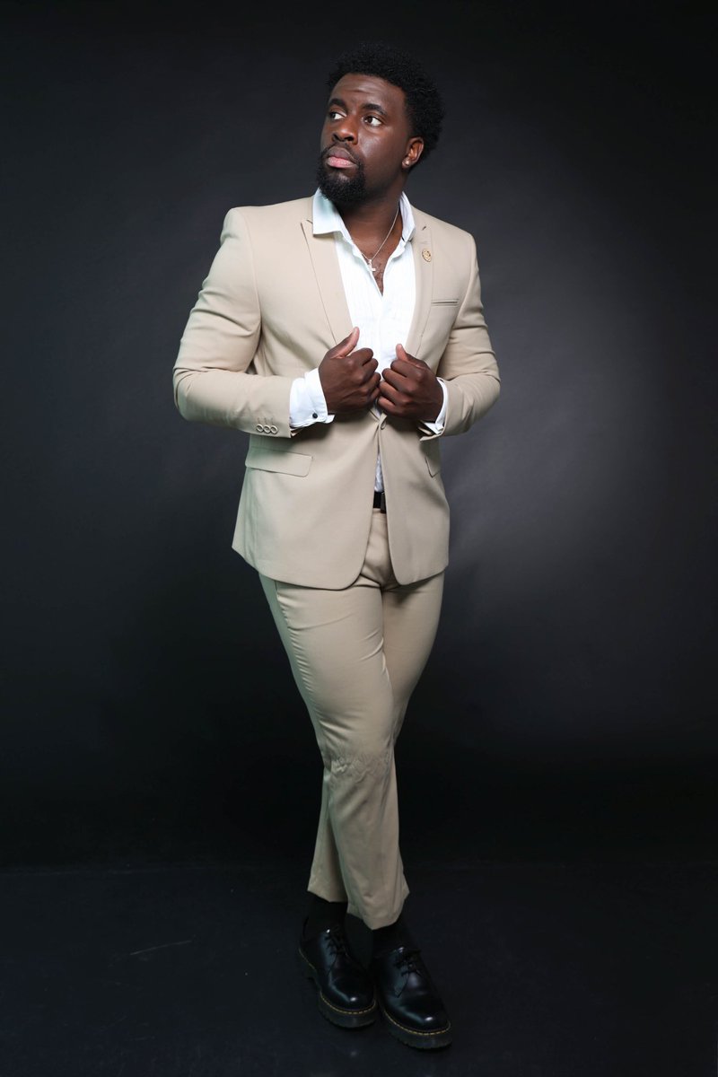 KingFeee's tweet photo. Blessed to be a Licensed Real Estate Agent in Texas! 🏡

Whether you’re looking to buy, sell, lease, or invest in real estate, feel free to contact me!

Email: felix.etugbo@remax.net
Cell: 832-486-7389 https://t.co/YqZRH9vYKN