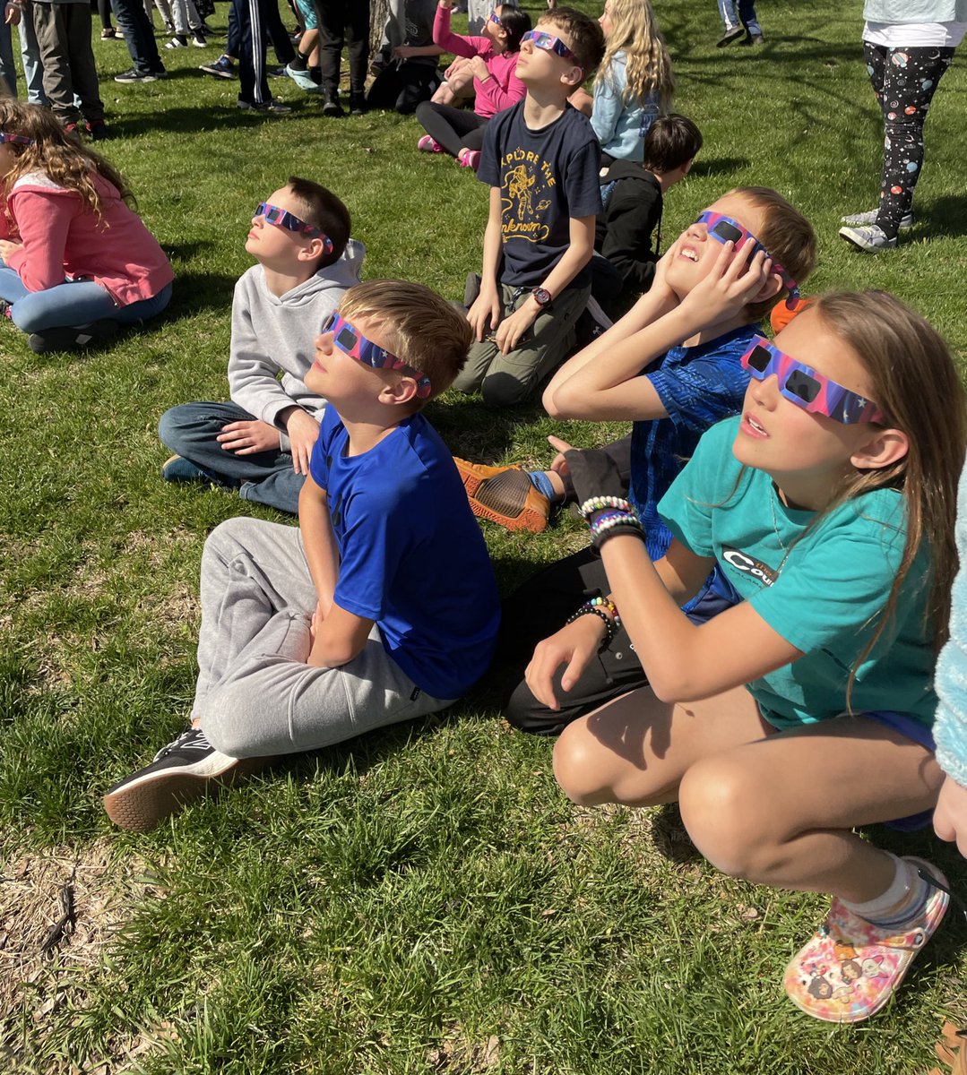 MissPattison5's tweet photo. We had so much fun today checking out the eclipse! https://t.co/MNcr8xHSuT