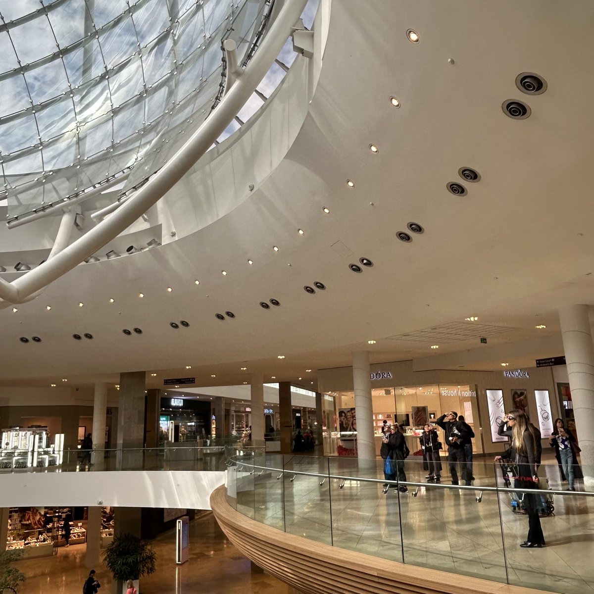 ErinMillsTownCentre tweet media