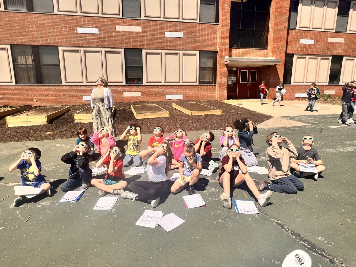 We loved watching the solar eclipse today. As 1 student said, “This is so cool and the best day ever. I can’t believe we get to watch this in real life.” ☀️ 🌕 🌎 
<a href="/RVRoadrunner/">Ridgeview Elementary</a>