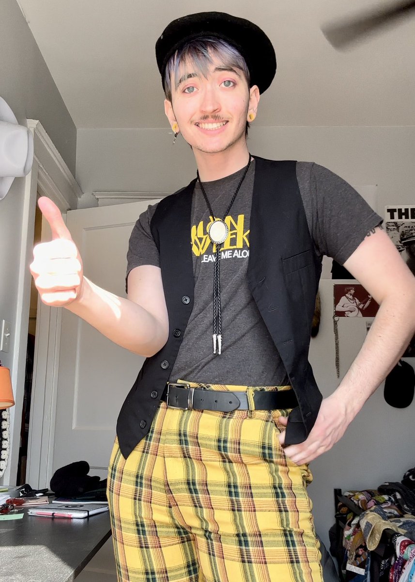 brobecking's tweet photo. the outfit :) https://t.co/BliKqFkas3