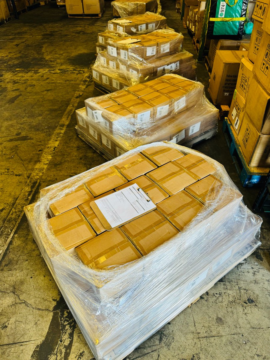 FbaZoom's tweet photo. 🚚 Did you know about Amazon's FBA pallet requirements? 📦 Understanding them is key for smooth  LTL shipments! 📋 Check out our ultimate guide on Amazon FBA pallet requirements to ensure your pallets meet Amazon's standards. 

Guess how much these weigh?

https://t.co/DOrzgQfN9u https://t.co/DqJoDeBJBH
