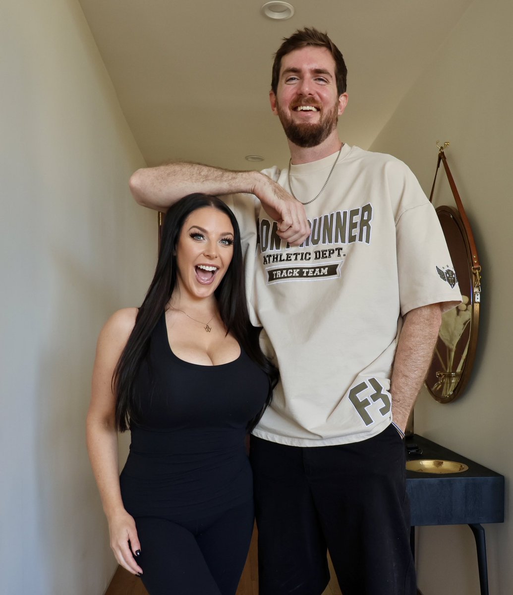 The eclipse wasn’t the only historic event today 🇦🇺 @ANGELAWHITE