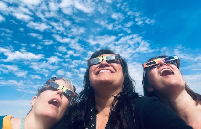 🌔🌑 Our love for awe-inspiring moments is more than just a phase! We hope you enjoyed the total solar #eclipse as much as our team at the Center for Folklife and Cultural Heritage.

Photos 1 & 3: Washington, D.C.
Photo 2: Berkeley, California
#SmithsonianEclipse