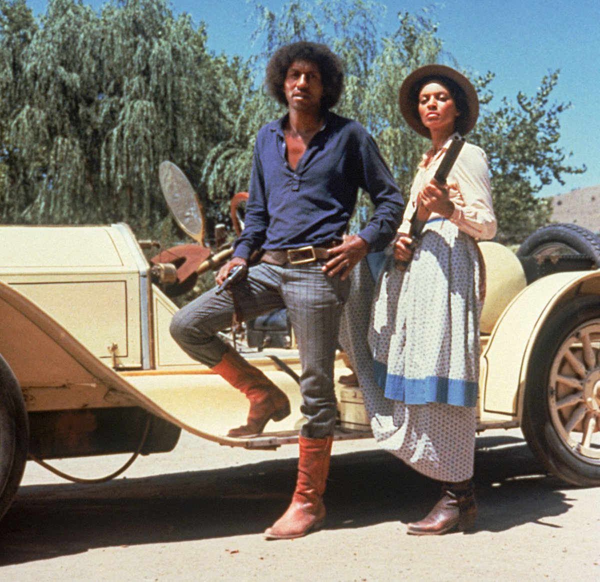 Vonetta McGee & Max Julien star as THOMASINE & BUSHROD (1974), screening next week, Wednesday & Thursday April 17th & 18th, on a 35mm double bill with BUCK AND THE PREACHER (1972). Tickets: buff.ly/3xXcQDx