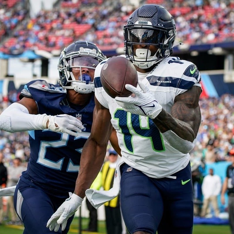 Where do you rank Seahawks WR DK Metcalf? It feels like he started his career slightly overrated and now is underrated. If you look at the numbers, he is closer to a Top 10 WR than many believe... 👀 @GeorgeOnTap talked about it on @SeattleONTap 📺 youtube.com/watch?v=NlAL3O…