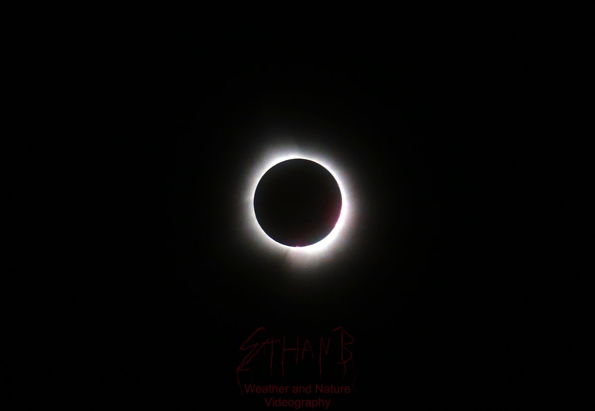 The Great American solar eclipse of 2024 was absolutely spectacular, an incredible and amazing celestial display! Seen here from Montpelier, Indiana. #inwx #SolarEclipse2024 #solareclipse #amazing #eclipse #GreatAmericanEclipse @ReedTimmerUSA