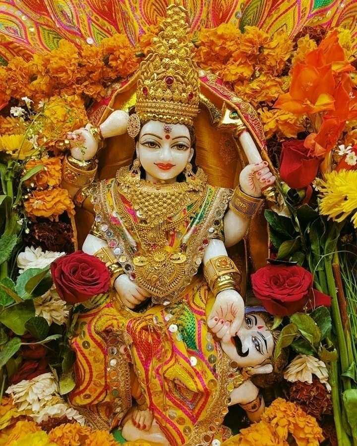 चैत्र नवरात्रि और हिंदू नववर्ष की आप सभी को हार्दिक शुभकामनाएं। माँ बगलामुखी की कृपा और आशीर्वाद सभी पर बना रहे।

जय माँ बगलामुखी!🙏