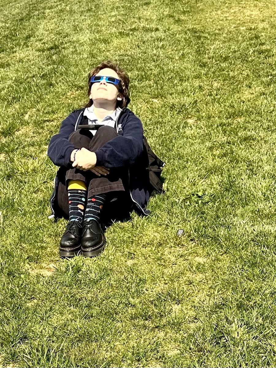 klundstromatmv's tweet image. Look what happens to the shadows or just look 👀 up and take it in #wonder #momentsnotmountains #learningrequiresflexiblespaces