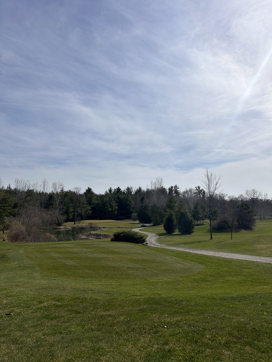 CraigerOutdoors's tweet photo. First round of the season. #Front9 #SpringViewFarm https://t.co/bveE7IlmIX