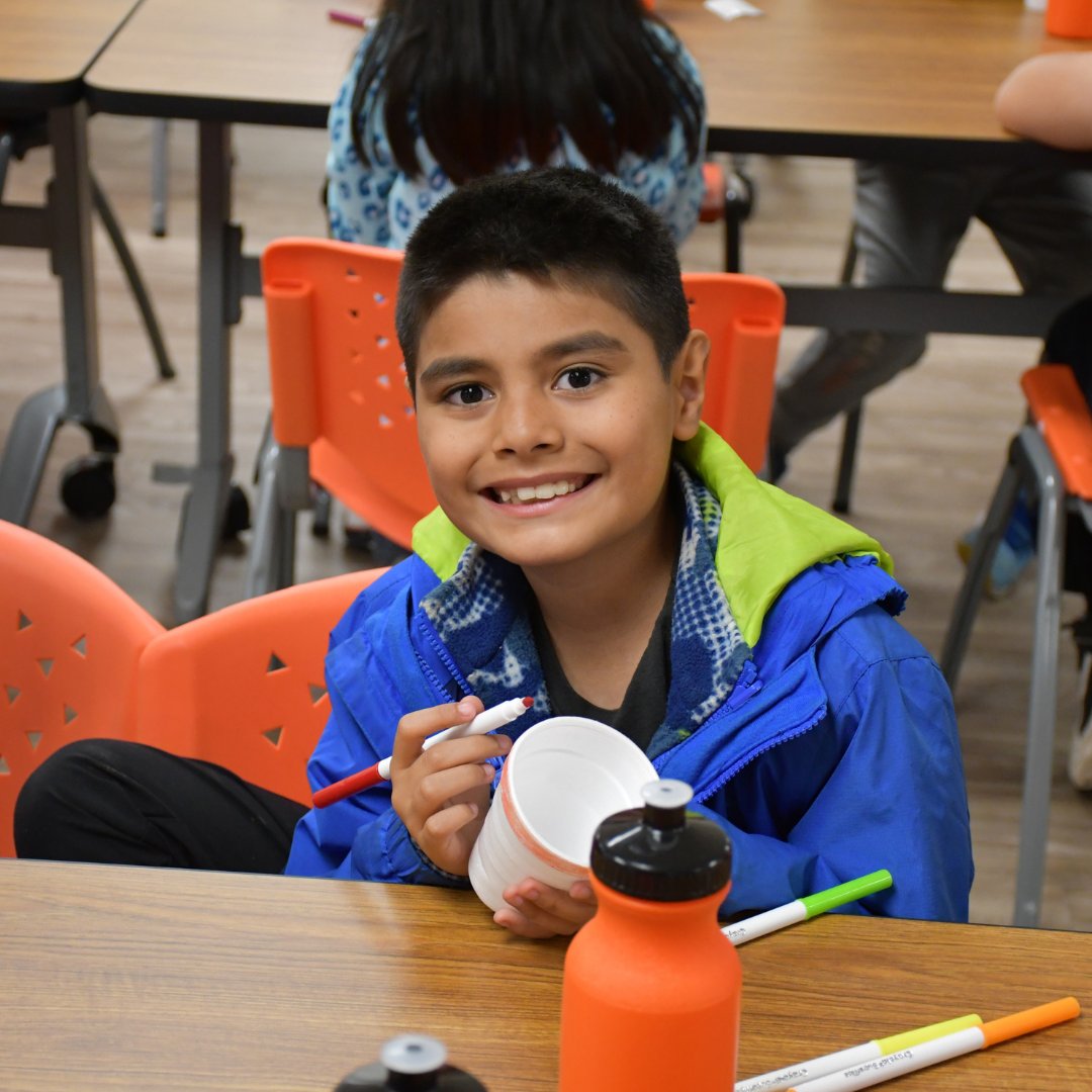 CAFoodBanks's tweet photo. Check out our new #MemberMonday blog highlighting @feedingie Discover how their new facility is opening doors to opportunities, starting with the first TGIF child education lesson in FARSB's brand-new Learning Center.

💖 Read more https://t.co/4Oi6W02MP5 https://t.co/6e8GuVioxe