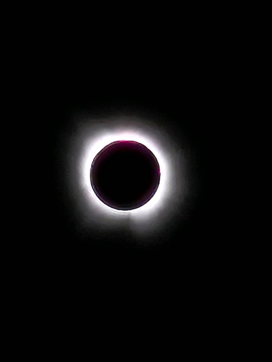 WikMrs's tweet photo. @FurneauxBraves 
Best day ever! #TotalEclipse #Solareclipe2024 #cfbisdprek https://t.co/rkfSfi1V8F