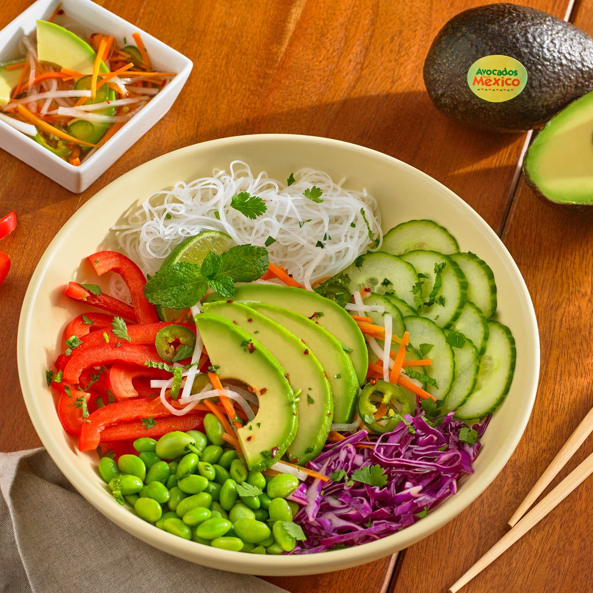Spring into fresh new recipes with this Vietnamese Salad with Pickled Avocados! Bonus points because this recipe's certified by the American Heart Association – healthy AND delicious! 😋 Here's the link to this refreshing salad: bit.ly/3vphL4A #AlwaysGood…