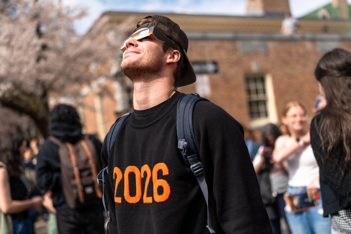 Princeton's tweet photo. No shade – but #PrincetonU had the best #eclipse viewing party today. 😎 https://t.co/V7f9w6kCl8