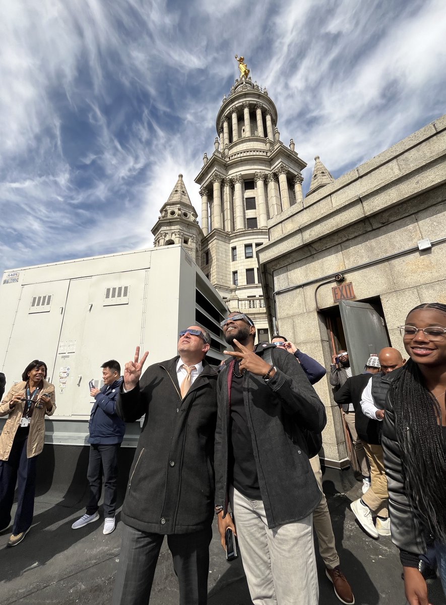 It was amazing to see the collective wonder inspired by today's eclipse—from the stoops of Brooklyn and Staten Island fields to the roof of the David N. Dinkins Building. 🌘 We thank everyone who helped keep New Yorkers safe during this breathtaking celestial event. #Eclipse2024