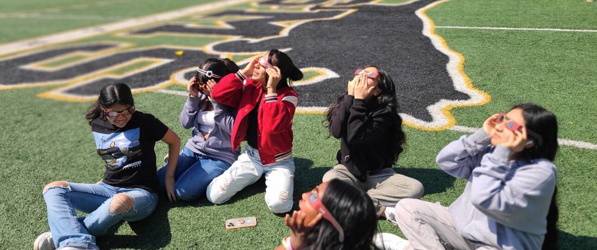 Such an exciting day for us all! More pictures from today’s solar eclipse viewing party! 📸 @SuttonCougars @apsupdate #APSEclipseDay