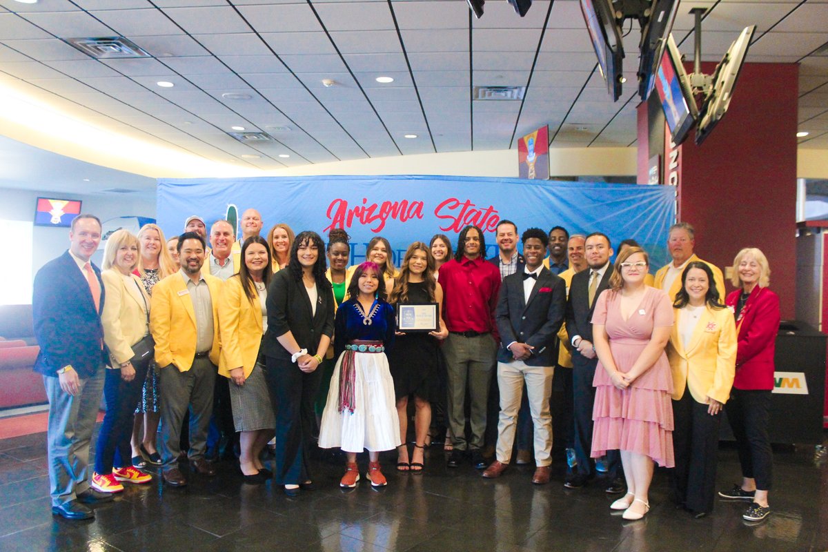 Meet your 2024 Arizona State Youth of the Year, Sydney, from @bgcgs! Congratulations on winning this huge achievement - You truly deserve it! 

Thank you, @fiesta_bowl for being our competition Presenting Sponsor this year. #GreatFutures

@swirecc