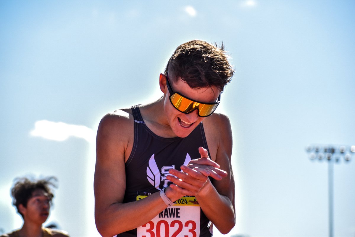 Another chance to get behind the camera this past weekend at #ArcadiaInvite.

There are days when I'm doing long meets, I don't even want to touch a camera and just focus on interviews and writing.

But then again, it's kind of fun capturing moments like these.