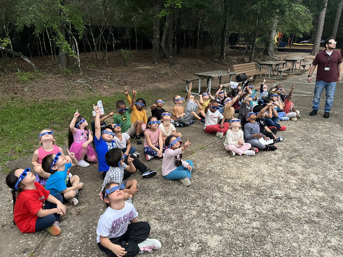 Hailey Elementary tweet media