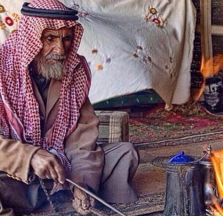الصمت في عوج الحنايا بنى بيت
يصعب على بعض العرب فك بابه !