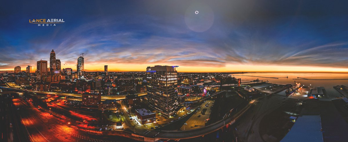 Solar Eclipse over Cleveland today. The 360 degree sunset was all around pretty cool 😎