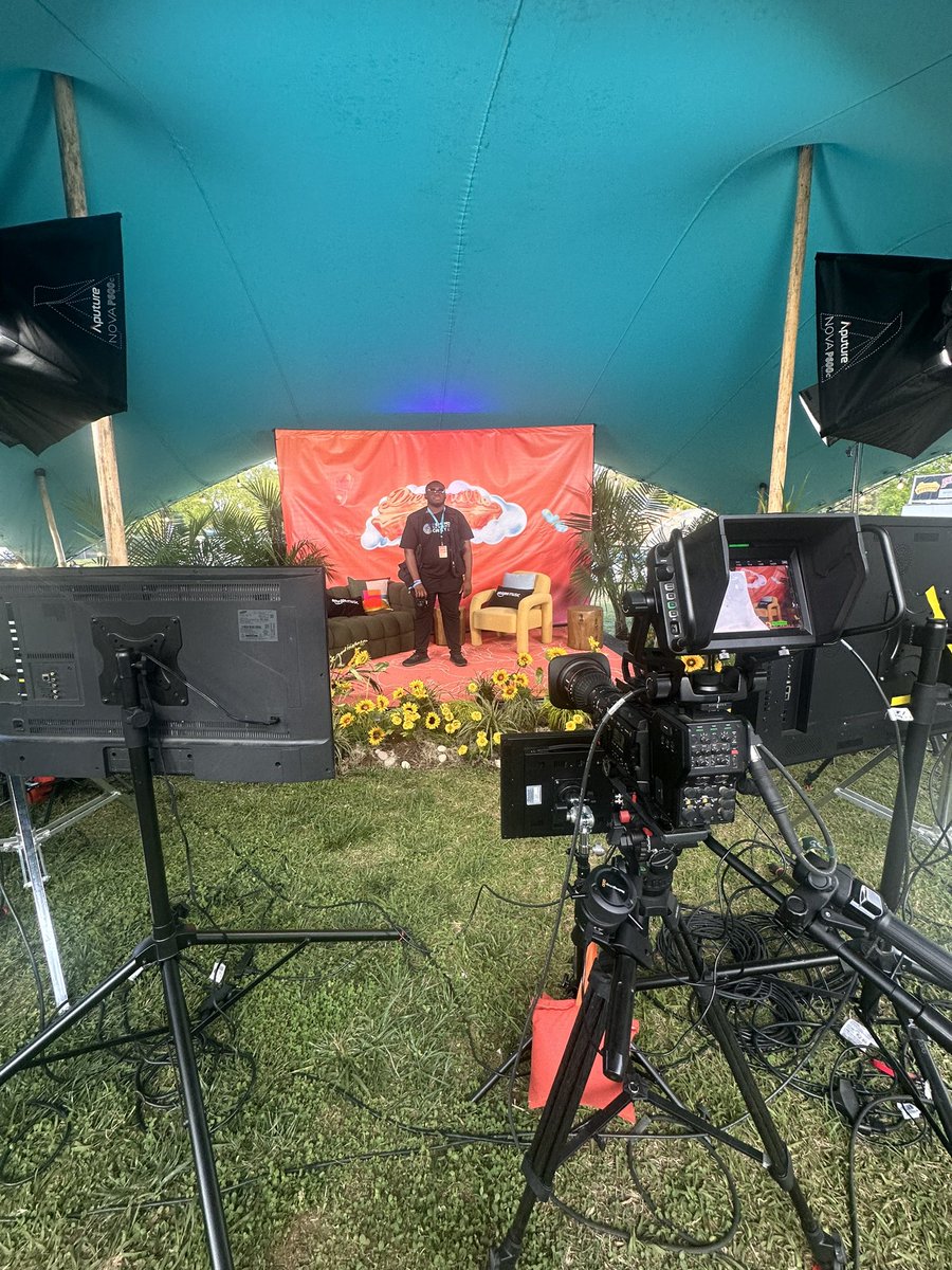 Corey B Media tweet media