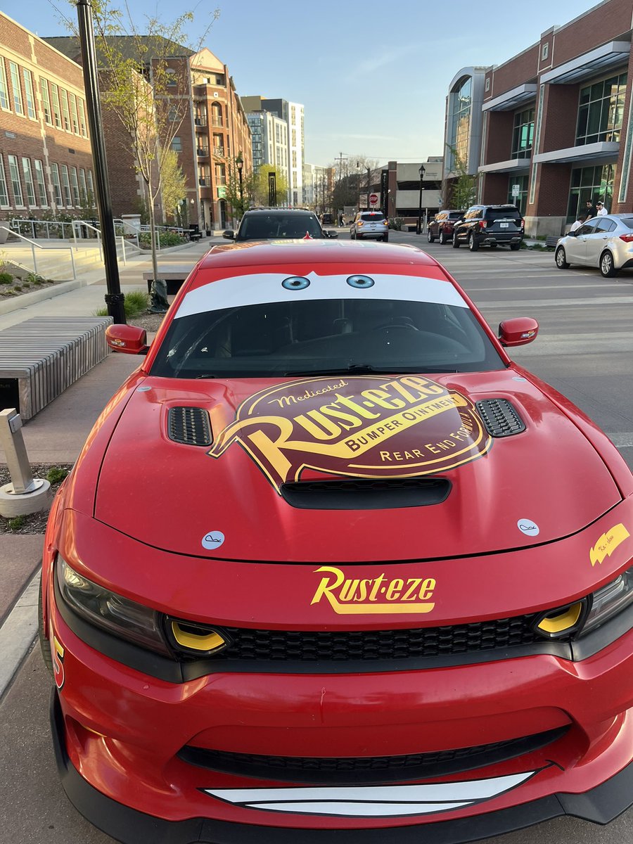 HOLY SHIT LIGHTNING MCQUEEN IS ON CAMPUS