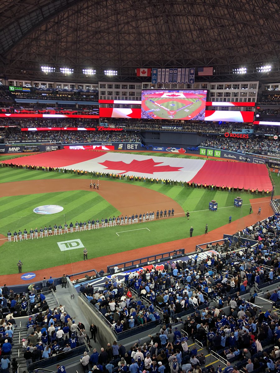 Now that’s a beautiful sight! <a href="/BlueJays/">Toronto Blue Jays</a> home opener, let’s go!
#TOTHECORE