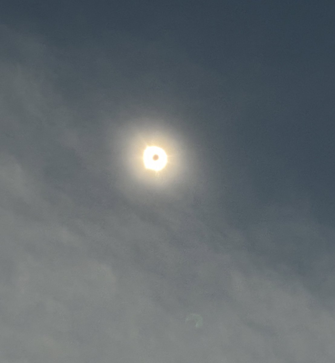 Photos obviously don’t do it justice, but the #SolarEclipse2024 in #Arkansas was phenomenal. 

People travelled all over the #USA to the Natural State to see this rare occurrence