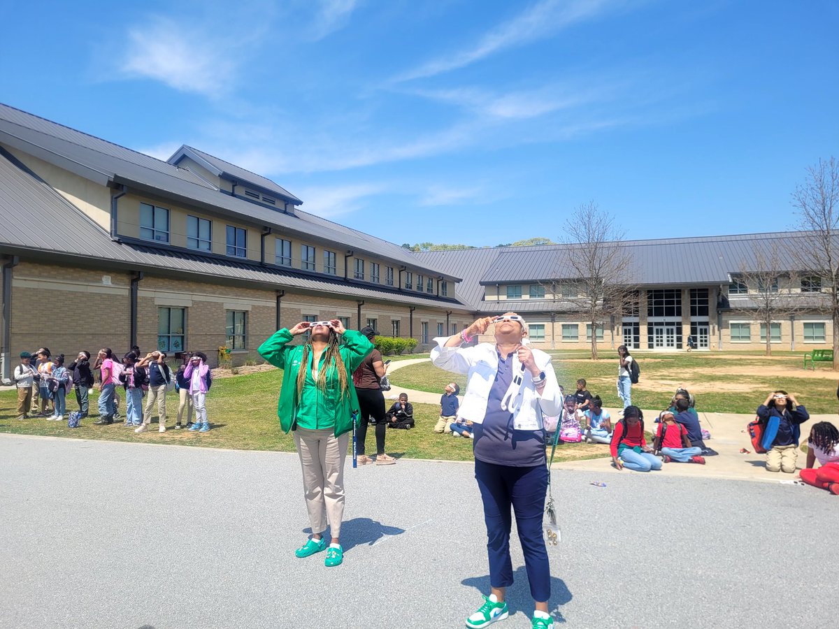 Wenonah Wells tweet media