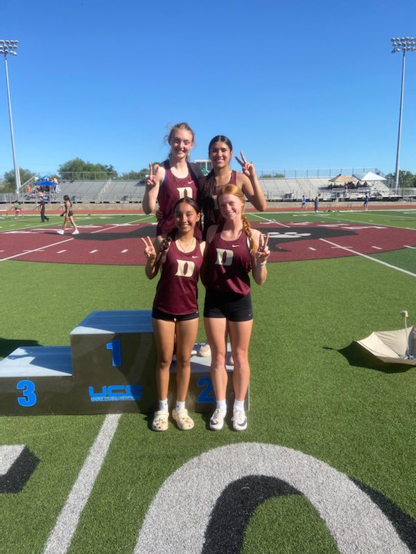Girl relays advancing to Area!!
4x1: Kynedie Cruz, Brooke Thompson, Kylie Monreal, Kourtni Geyer

4x2: Calleigh Schneider, Rylie Wells, Kourtni Geyer, Brooke Thompson 

4x4: Camila Sierra, Dari Garcia, Charlee Rangel, Aimee Carr